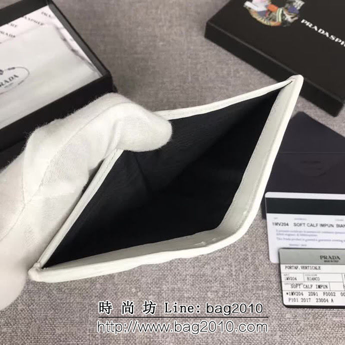 PRADA普拉達 專櫃最新爆款 頂級原單納帕牛皮 女士短夾 1MV204 DD1713
